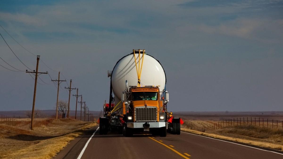 restrictii trafic drumuri transporturi agabaritice