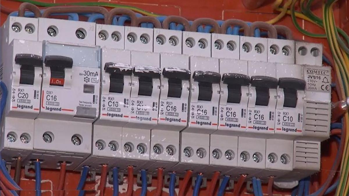 economisire curent iarna consum aparate