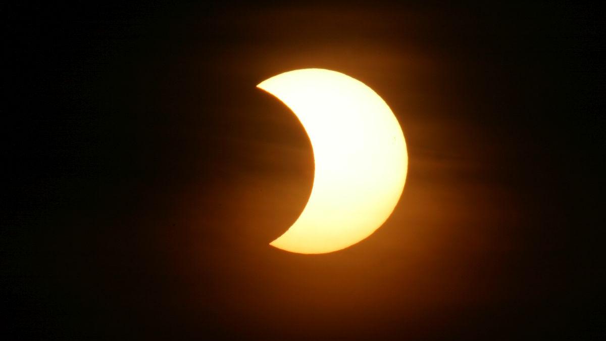 eclipsa soare vizibila romania 25 octombrie