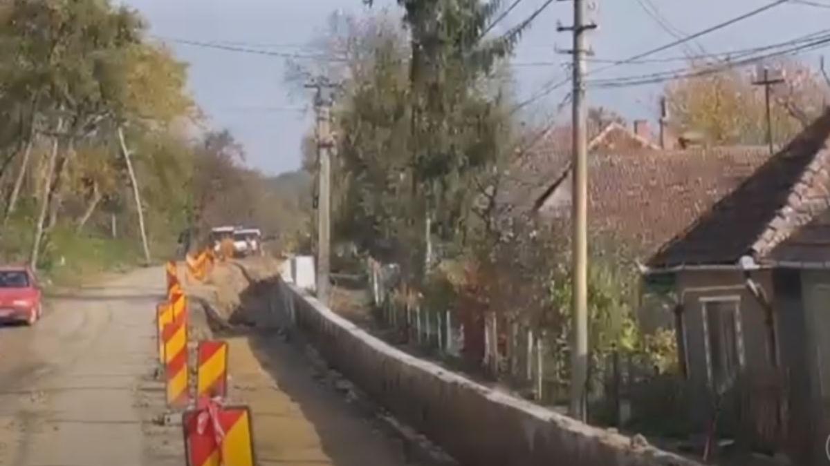 hodod satu mare zid acces curti