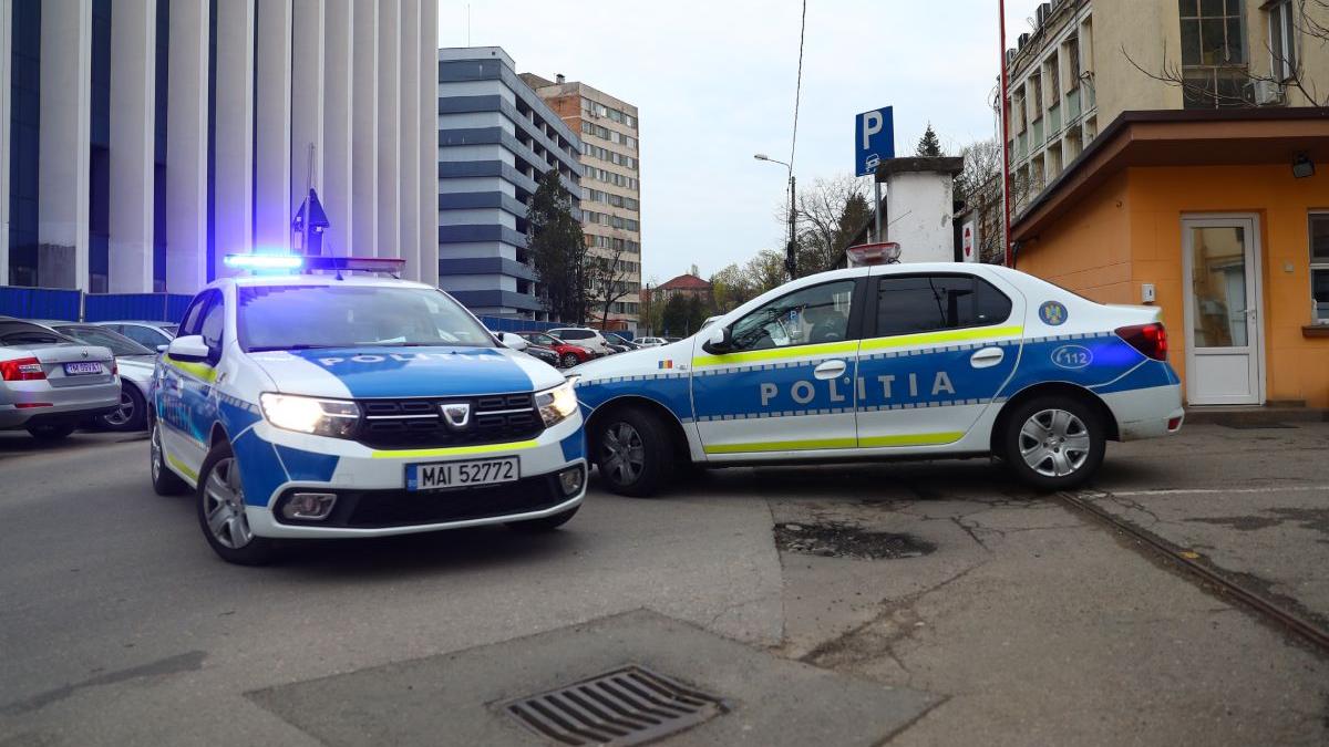 tanar satu mare furat 10 lei magazine lovit masina