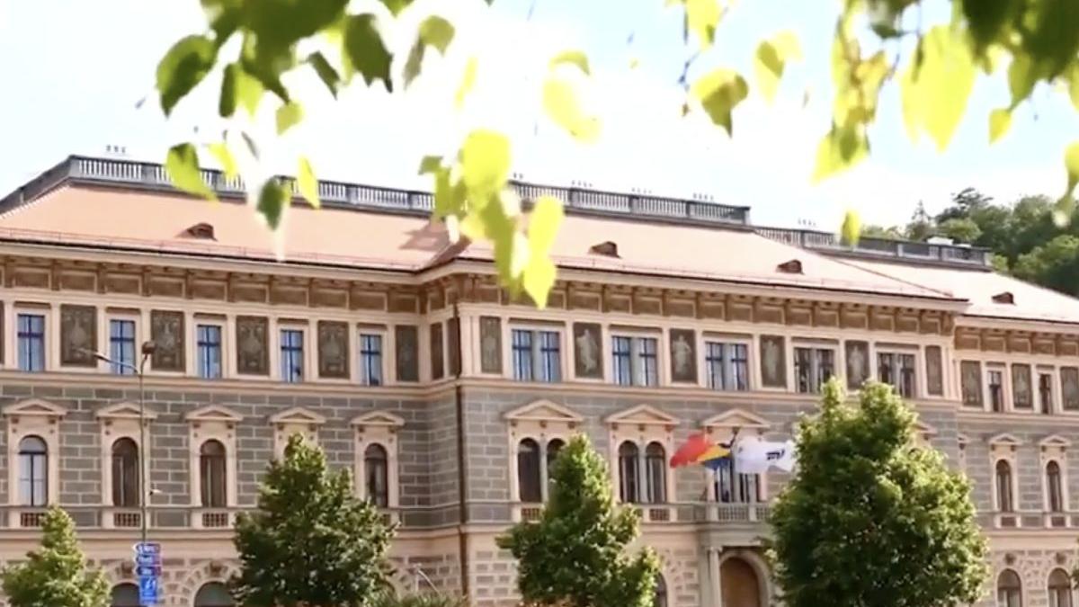 echipamente vr si imprimante 3d la universitatea transilvania din brasov