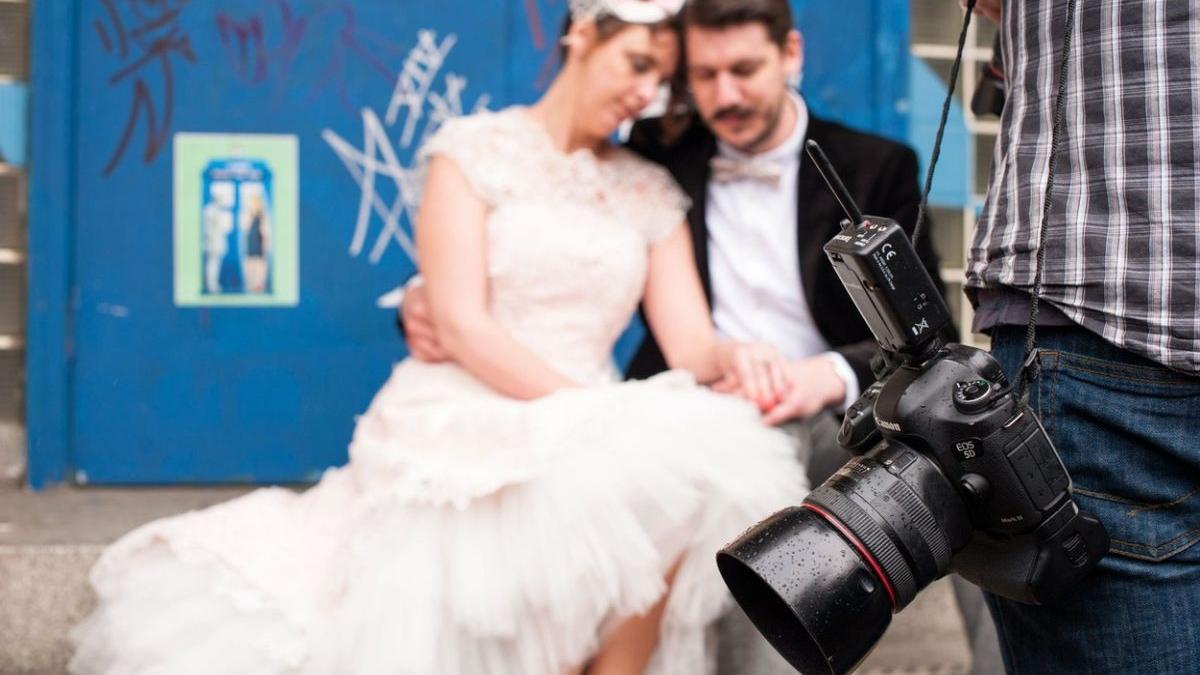 fotograf sters poze nunta interzis pauza masa