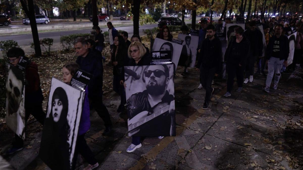 sapte ani tragedia club colectiv oameni aprins lumanari