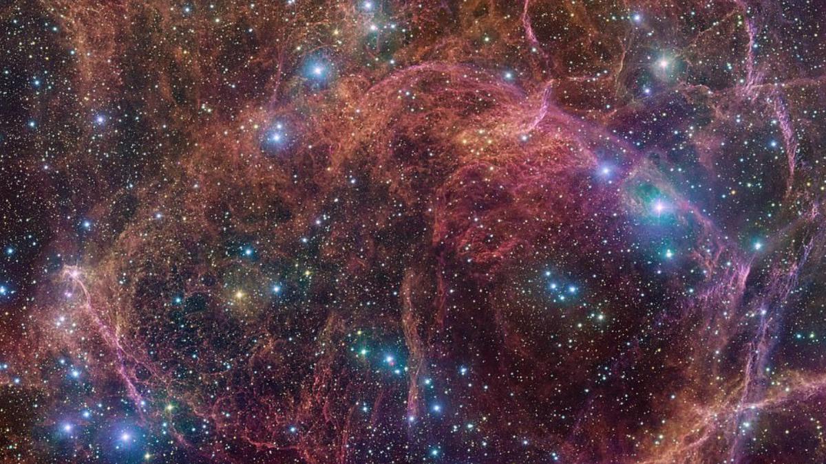 imagine ramasite stea masiva explozie supernova