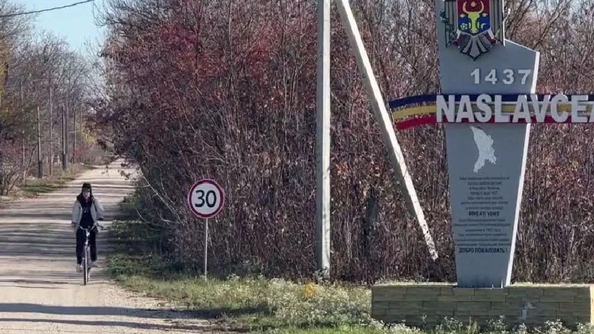 oameni naslavcea racheta ruseasca