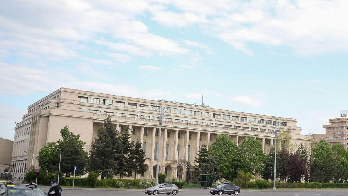 facturi energie intarziate guvern economisire curent palatul victoria