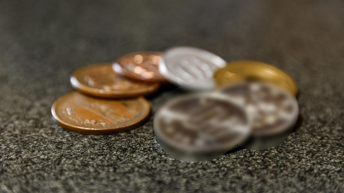 moneda romania se vinde cu 50 000 de euro