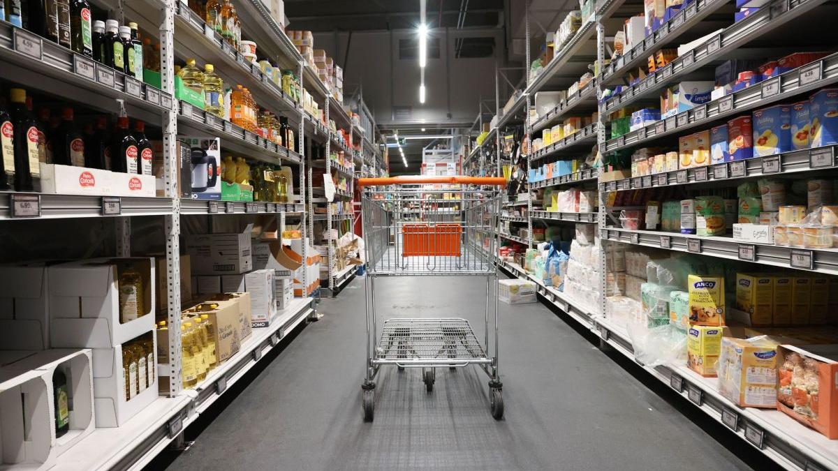 procurori arestare barbat furt patru conserve ton