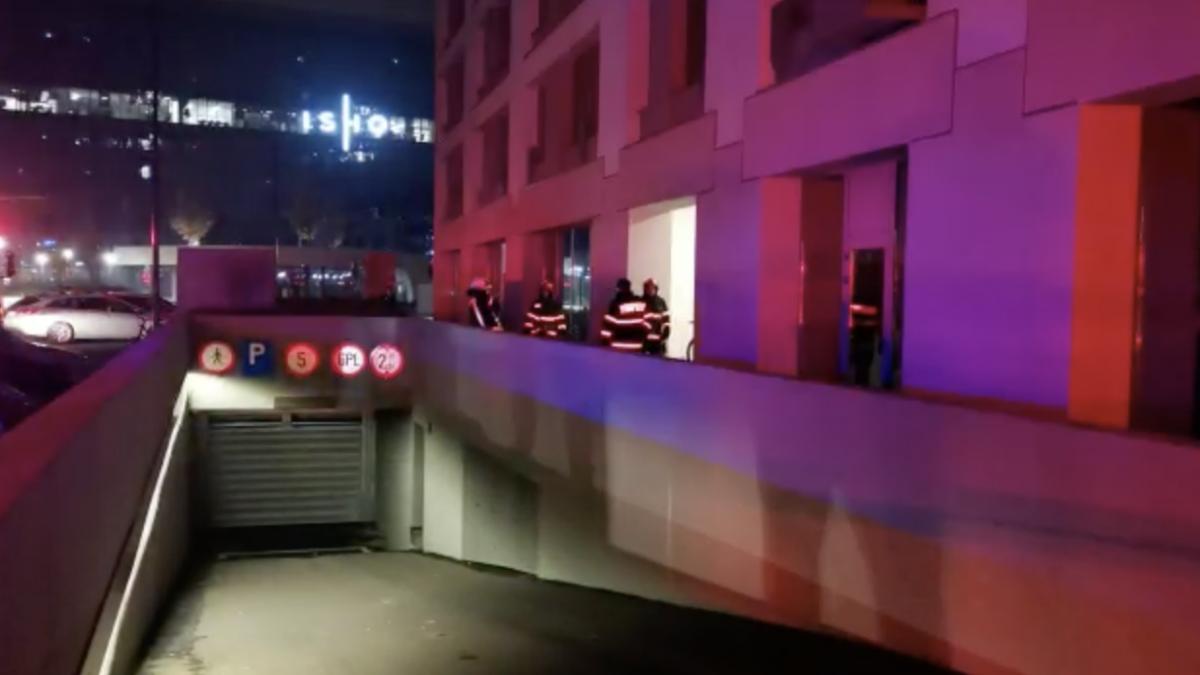 incendiu bloc 20 etaje timisoara 100 persoane evacuate