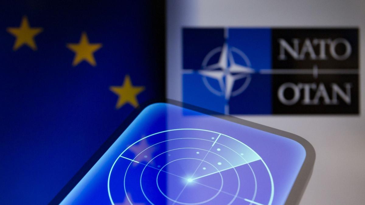 lista nume secretar genetal nato conducere femeie