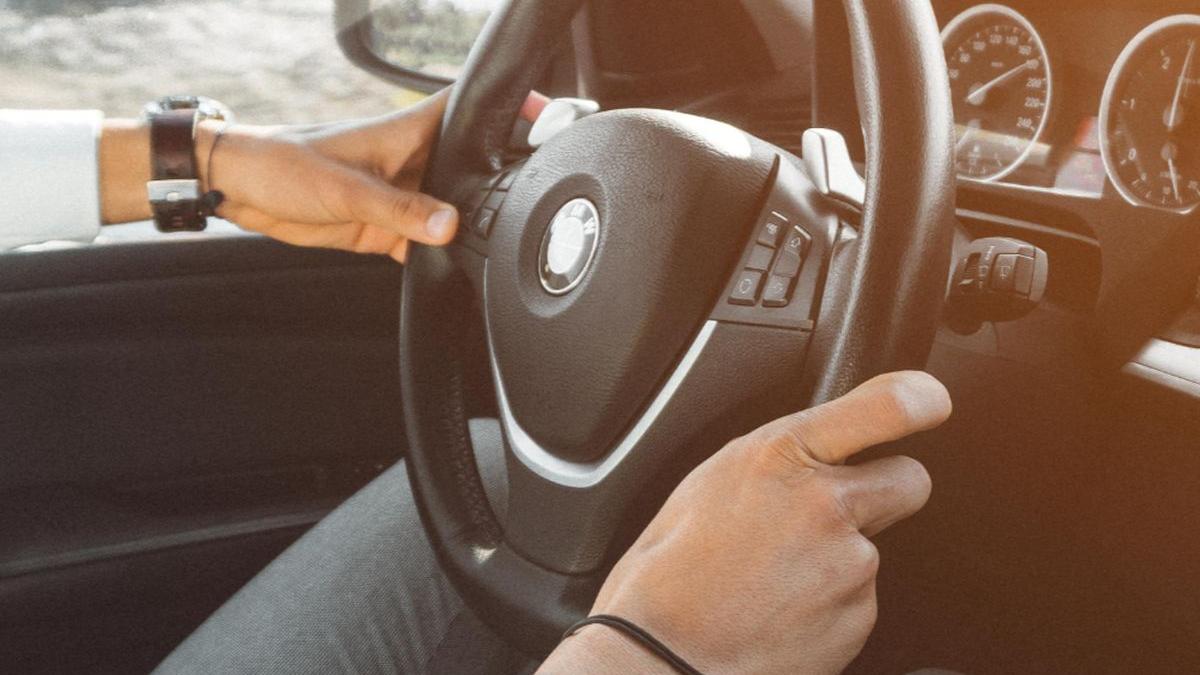 tanar satu mare permis conducere fals