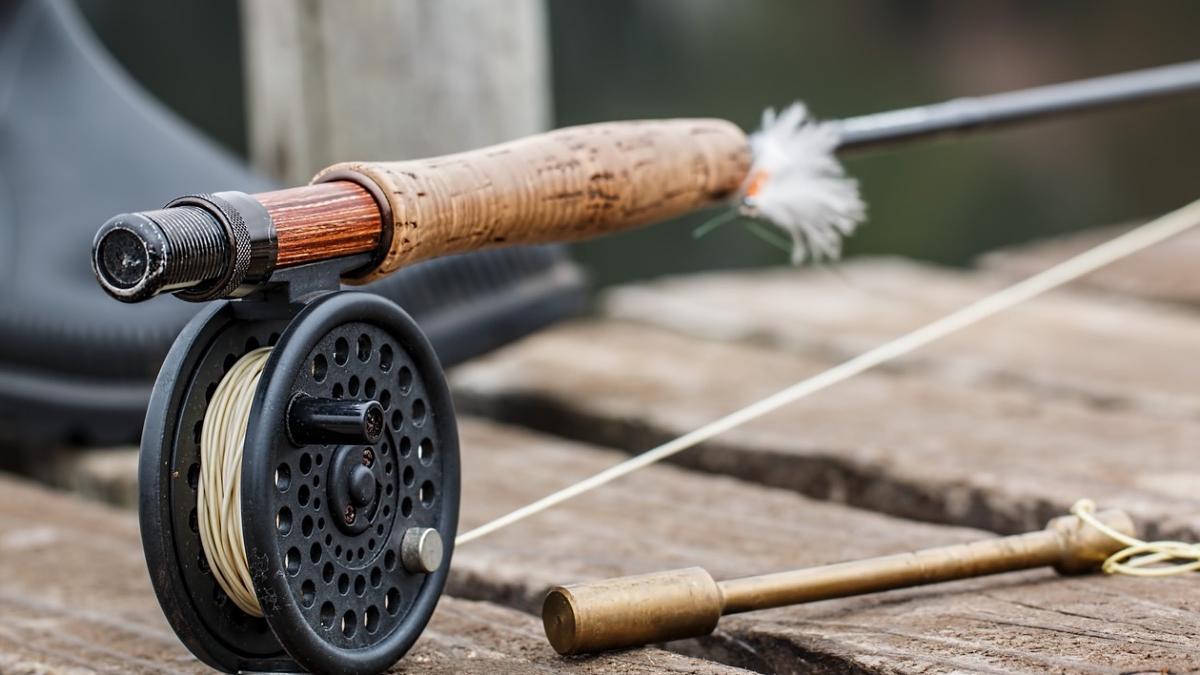 barbat stare critica electrocutat undita fire curent electric pleasa prahova