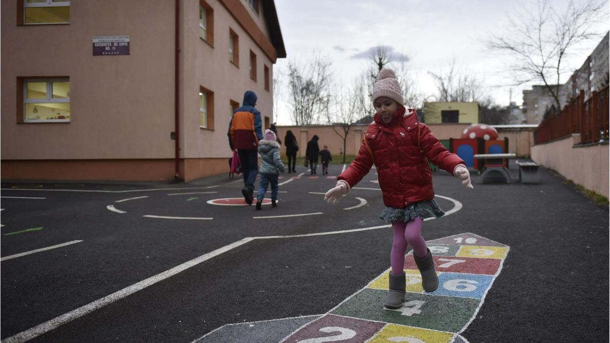 scolile gradinitele incalzire lemne