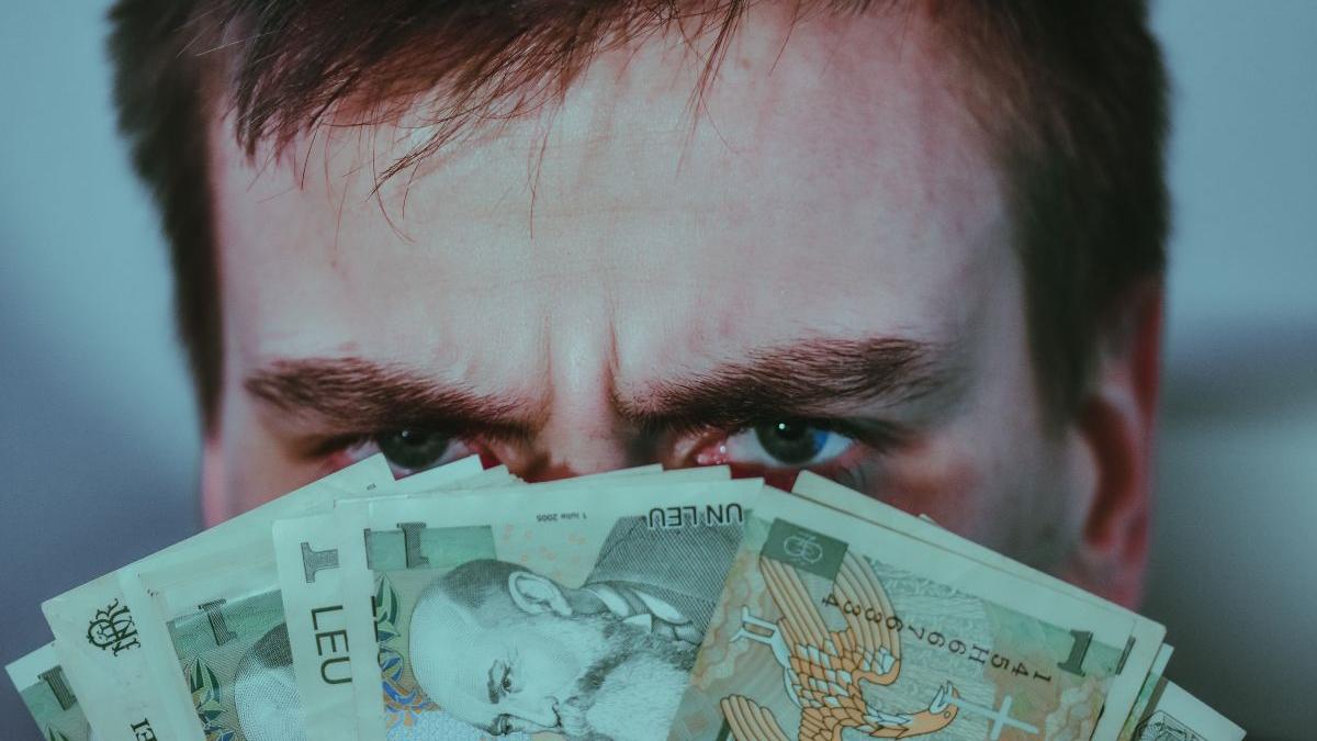 robor crestere rate mari romani