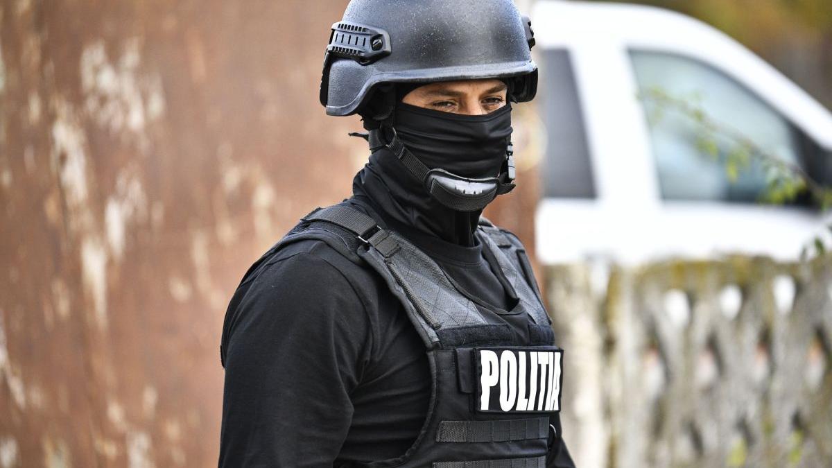 perchezitii diicot ong iasi fete exploatate conditia virgina