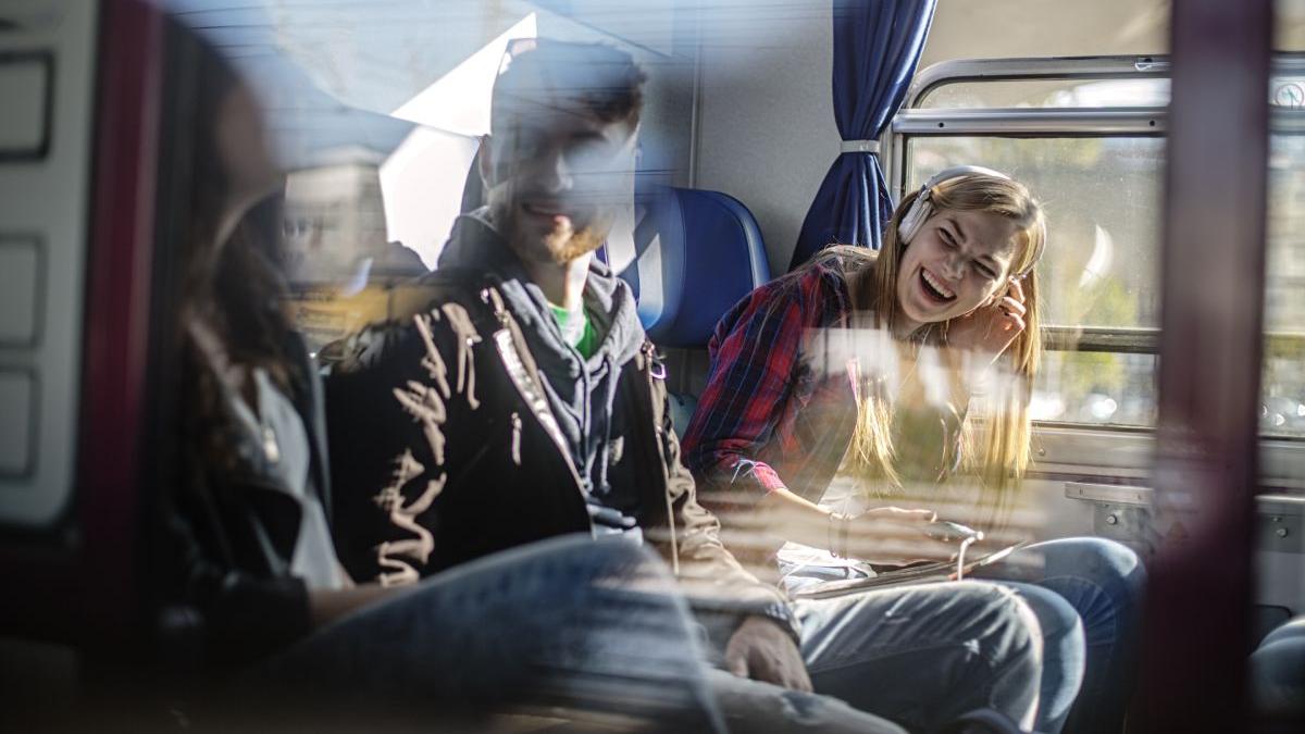 card european tineri reduceri gabriela firea