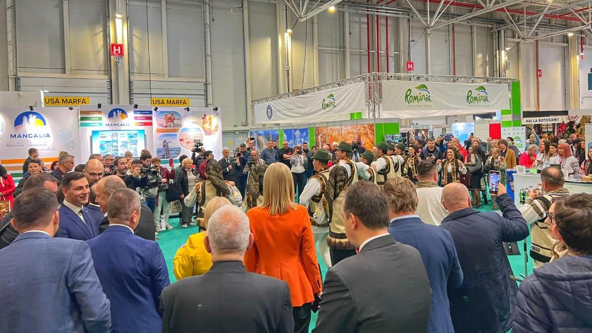 vacanta targ turism pret redus