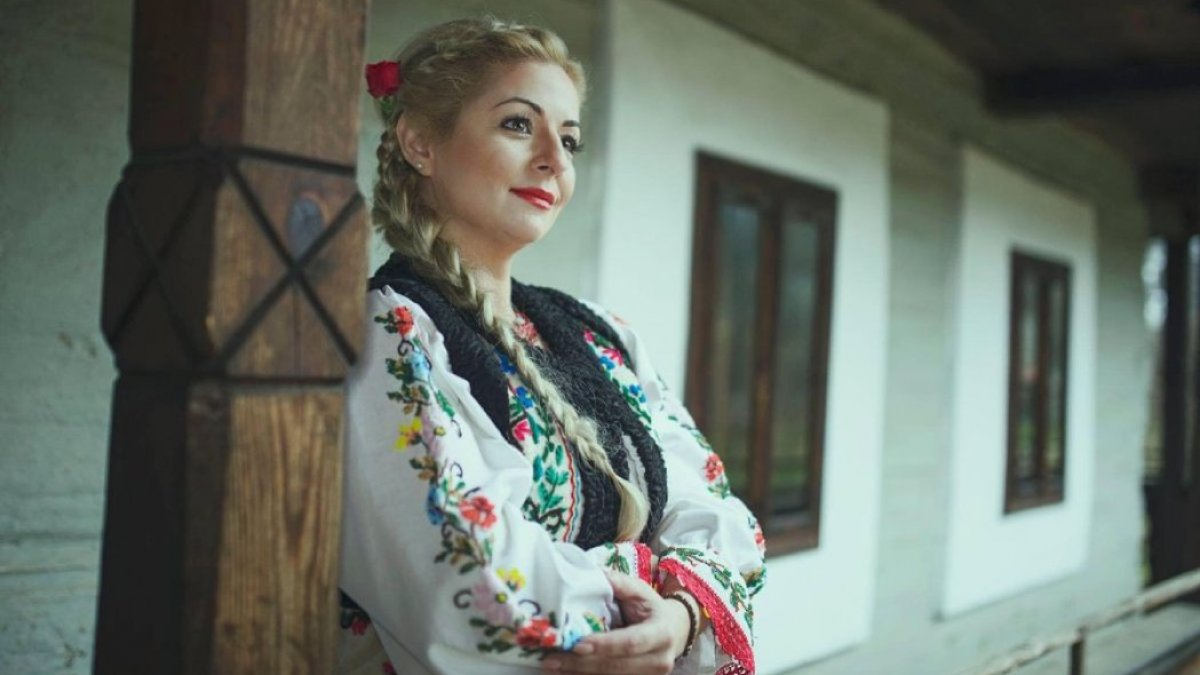 Familia unei cunoscute artiste din Botoşani este în doliu. Soţul ei a