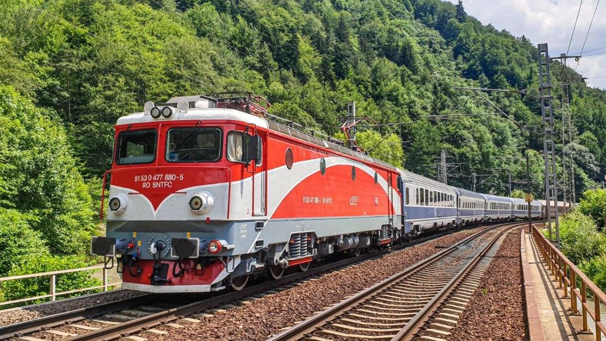 calatorii pot cumpara bilete online direct controlor toate garniturile cfr