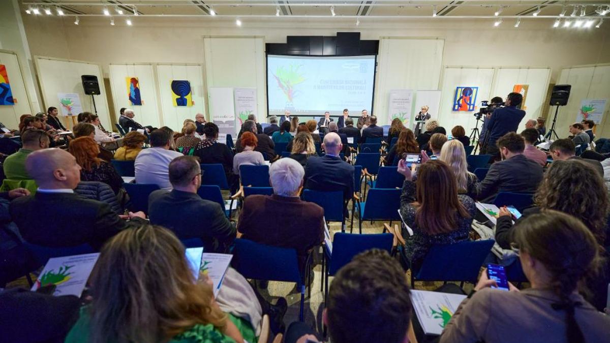 conferinta manageri culturali