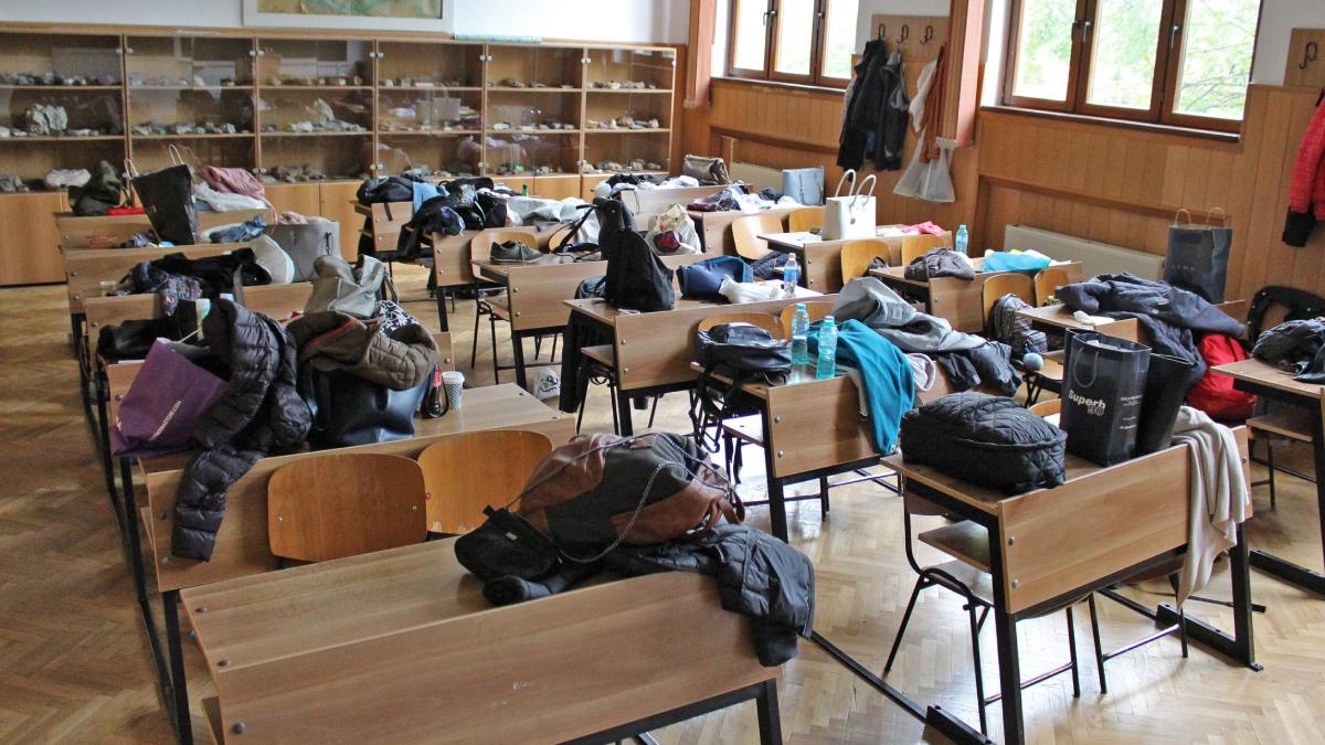 guvernul majoreaza patru ori suma transport elevi alte localitati