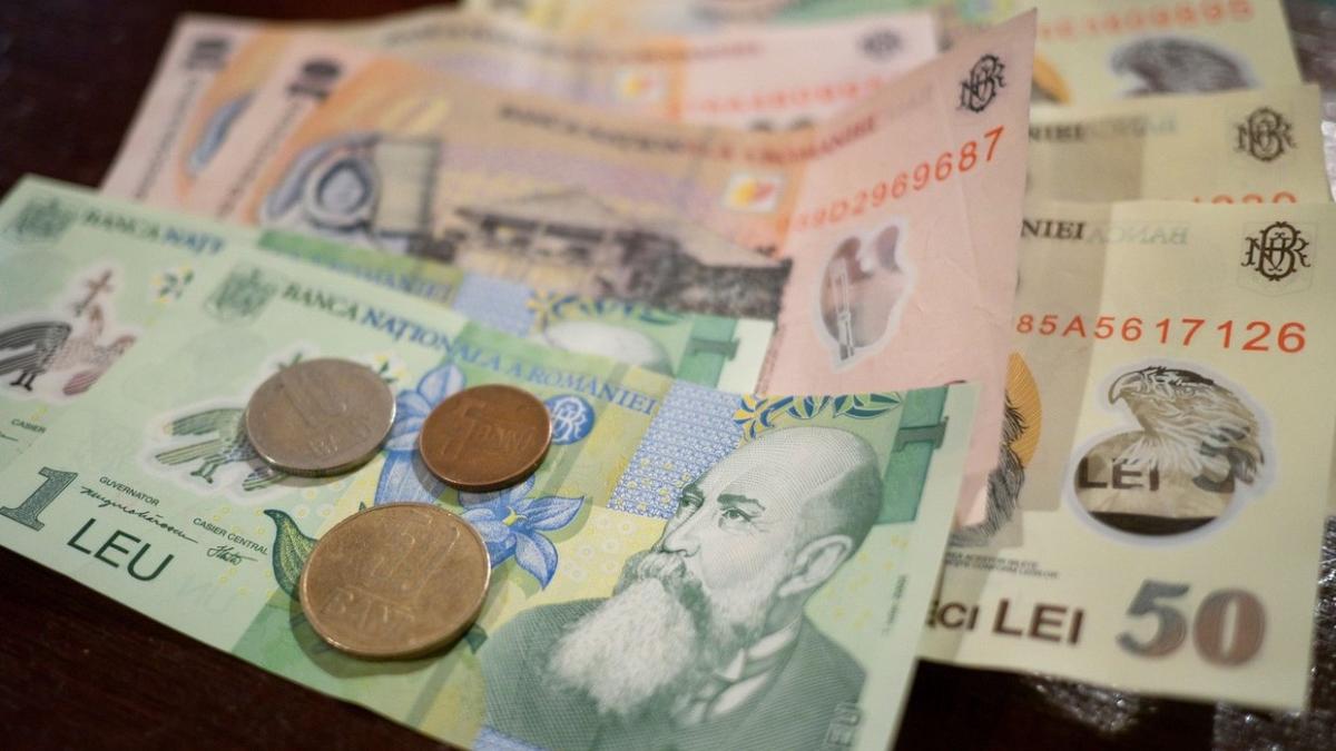 unul din cinci romani restante facturi mai mari de trei salarii