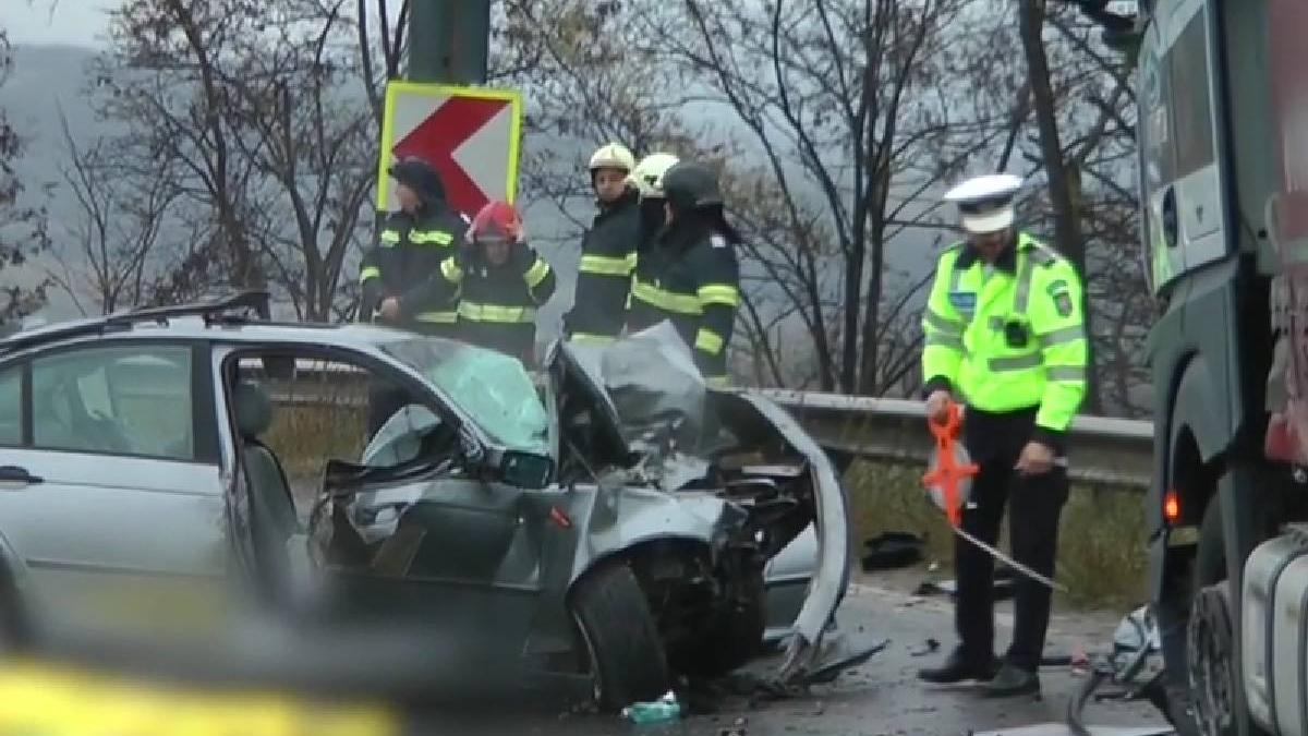 accident masina caras severin