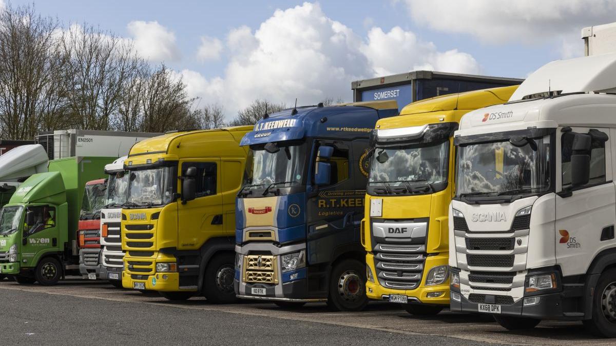 sofer tir hoti motorina parcare franta