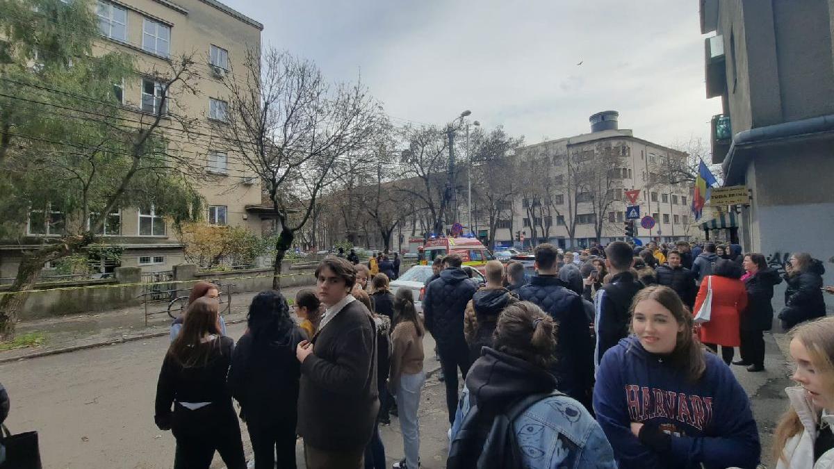 alerta bomba liceu colegiu national ana aslan timisoara