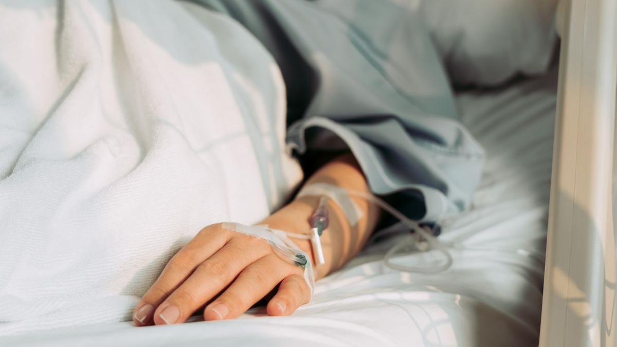 femeie dolj chinuita infirmiere