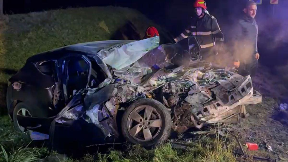 tanar 20 ani supravietuit intrat masina tir arges