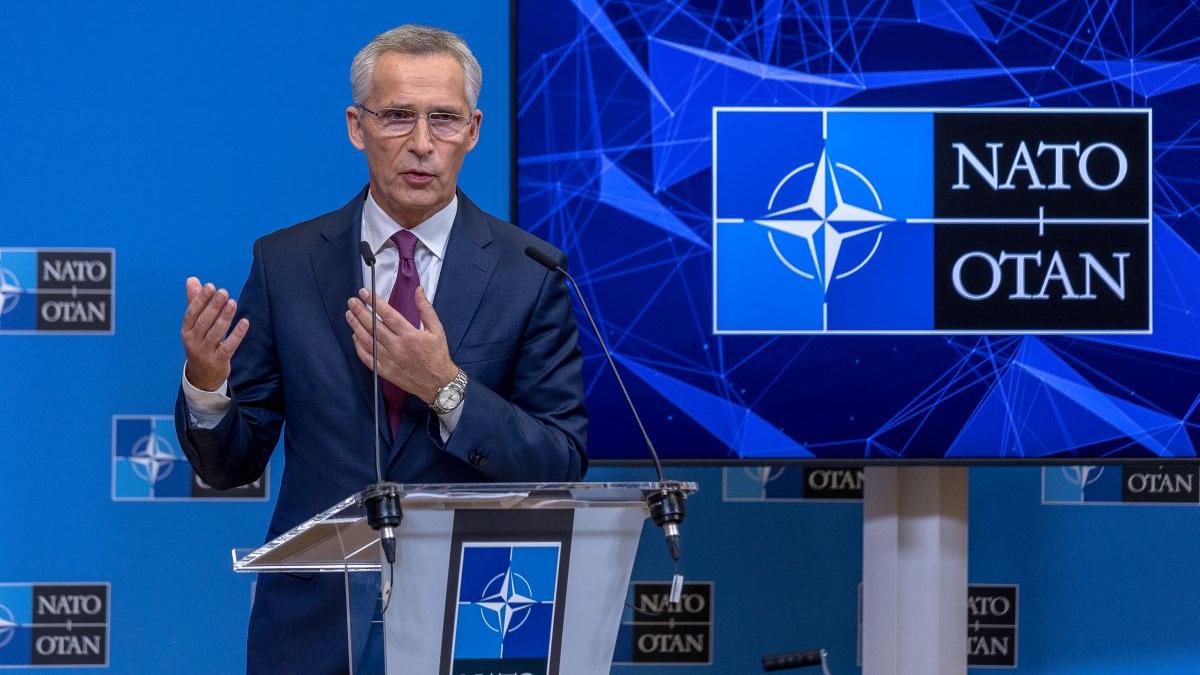 jens stoltenberg vladimir putin reuniuna nato bucuresti