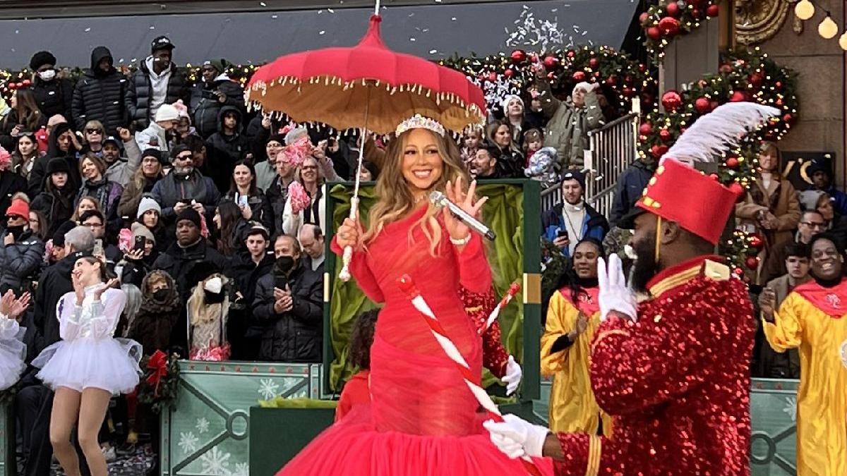 mariah carey playback ziua recunostintei