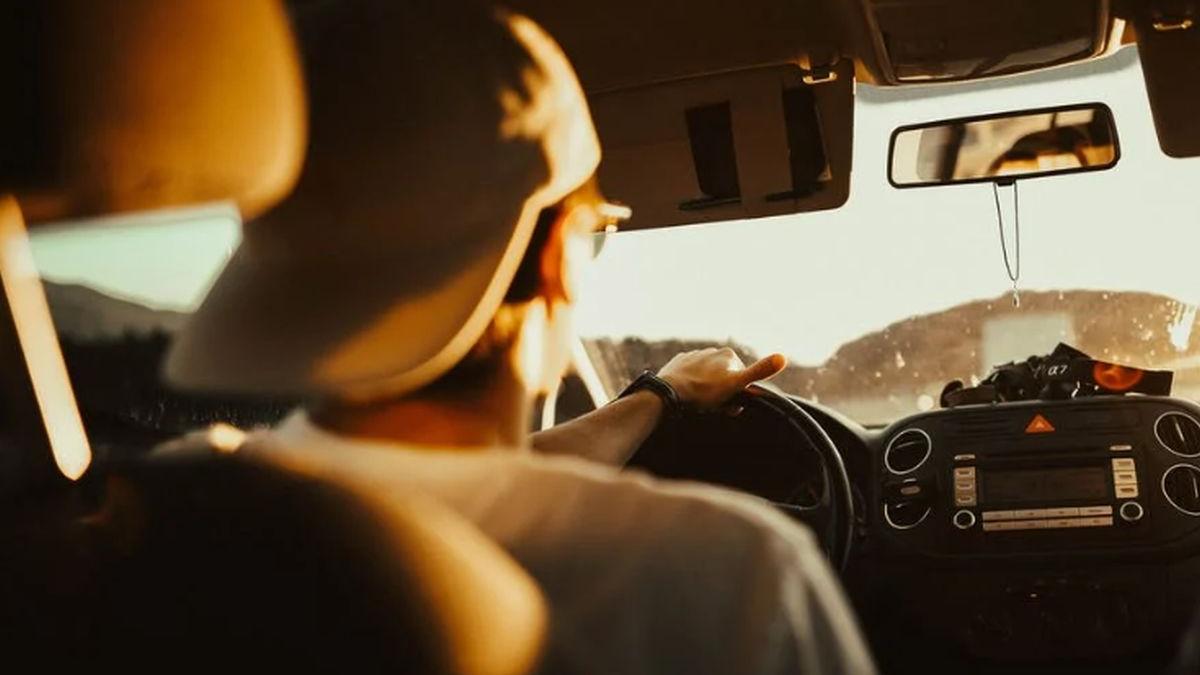 tanar iasi beat permis furt masina parcata