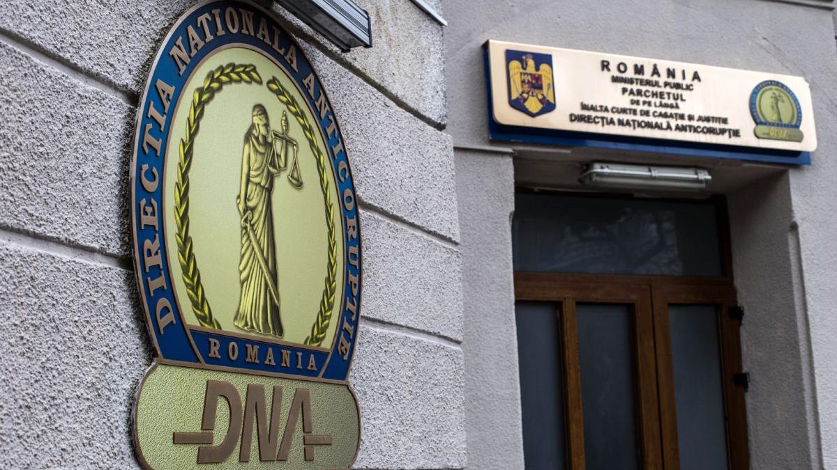 fost presedinte fundatia tineret bucuresti trimis in judecata dna