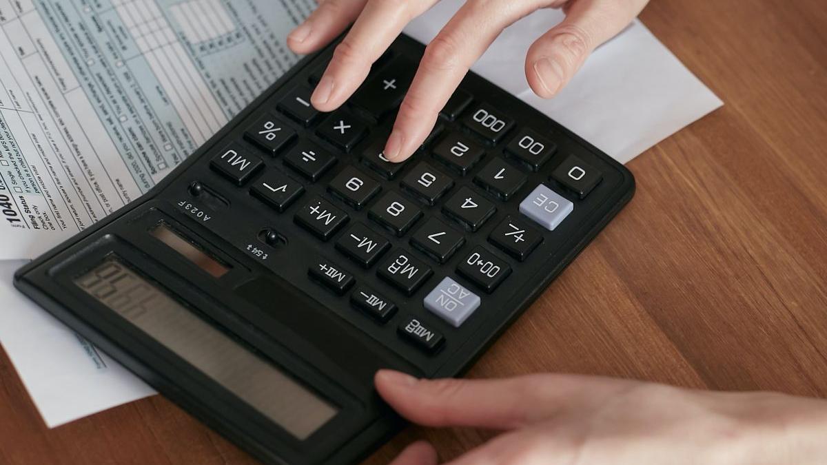 romani tepuiti telefon furnizori energie electrica curent pret triplu