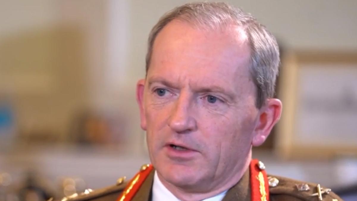 Interviu eveniment cu prinţul Ghika, românul care conduce garda regală ...