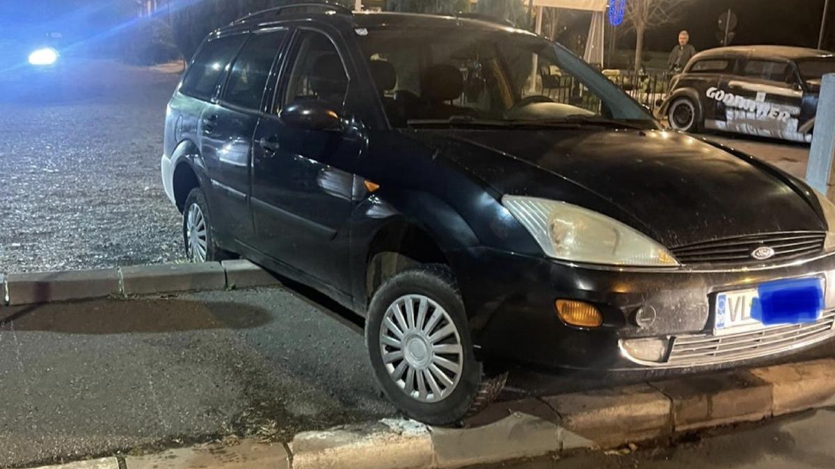 barbat valcea msina trotuar incercare omor frate tata