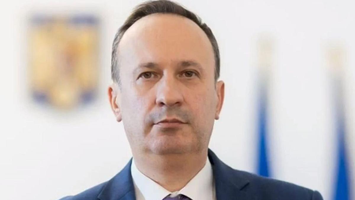 ministrul adrian caciu bolnavi hepatita c bani nu problema