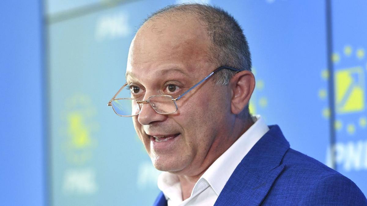 ministrul turismului pachete vacanta de iarna sarbatori craciun turism statiuni montane