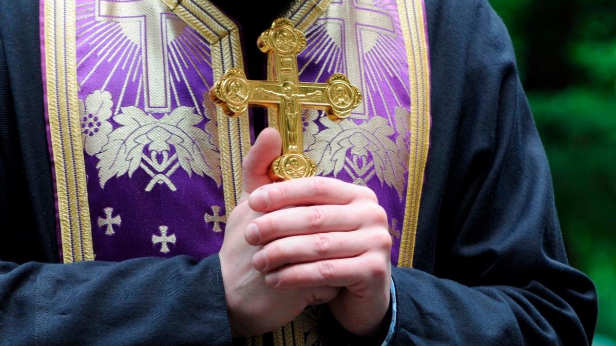 frate tzanca uraganu retinut s a dat drept duhovnic internet