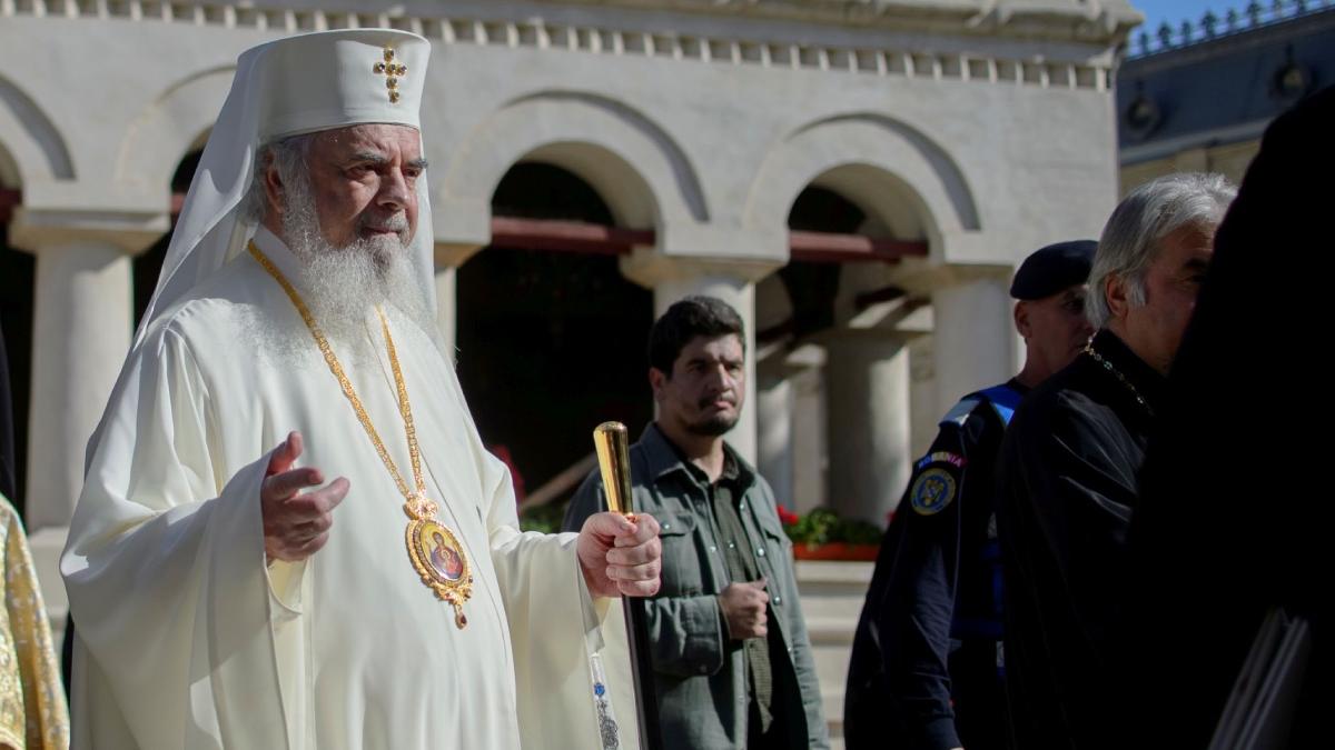 patriarhul daniel mos craciun