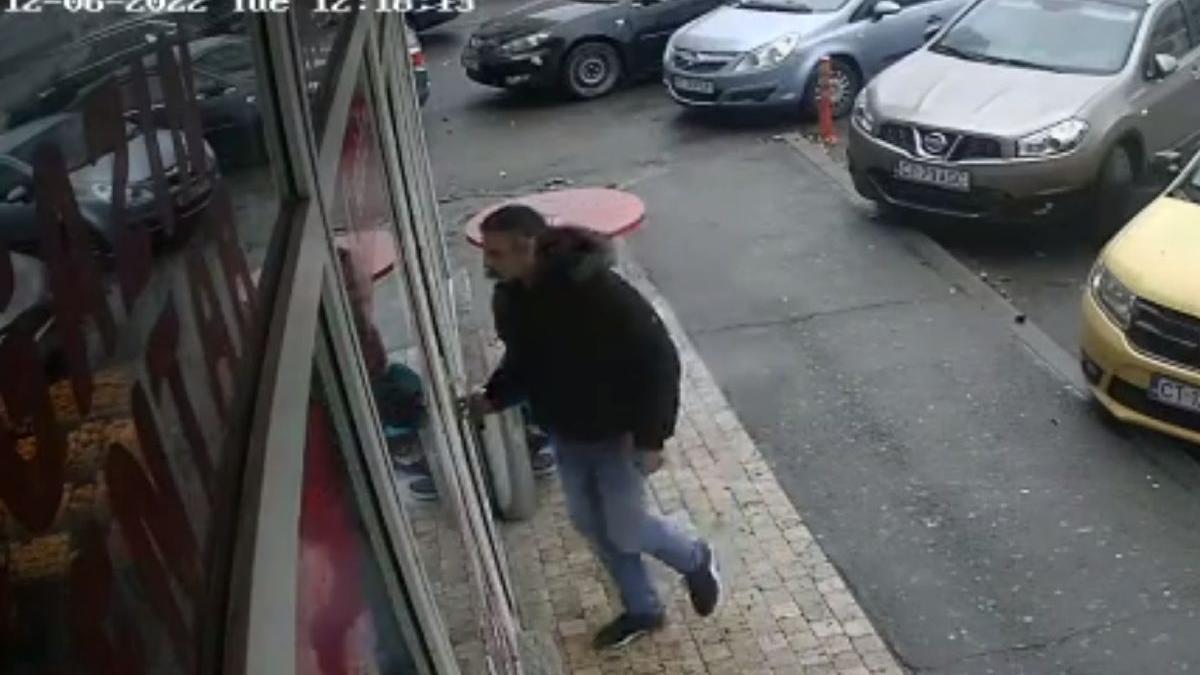 barbat constanta furt card anunt autoritati