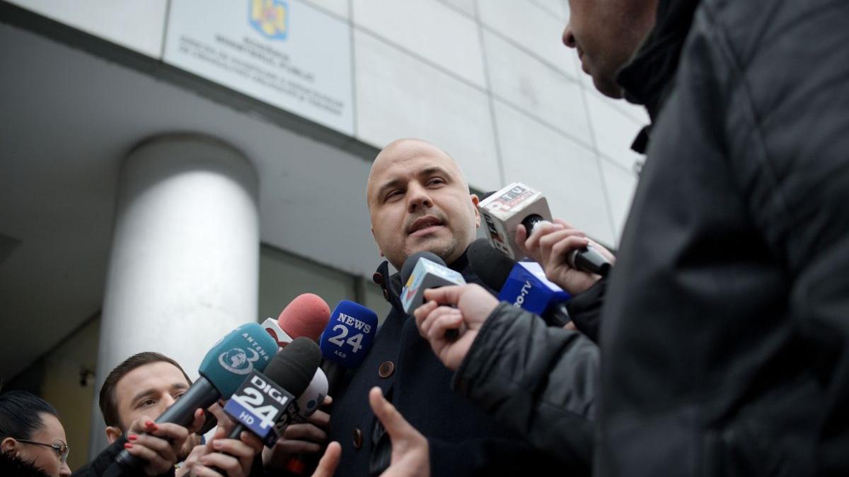 emanuel ungureanu usr denunt parchetul general ministrul sanatatii alexandru rafila
