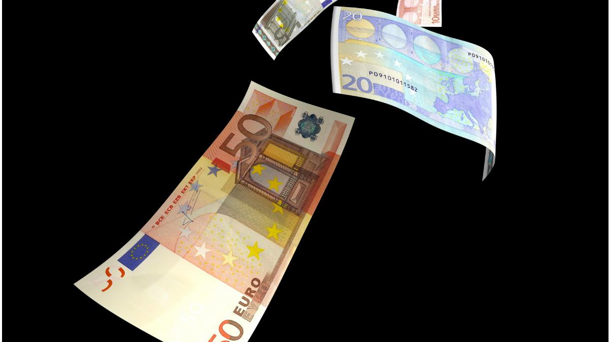 bani ce economie verde romania