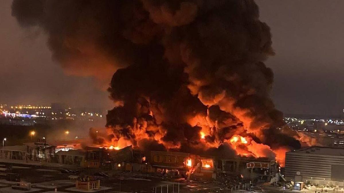 incendiu mall moscova o persoana moarta