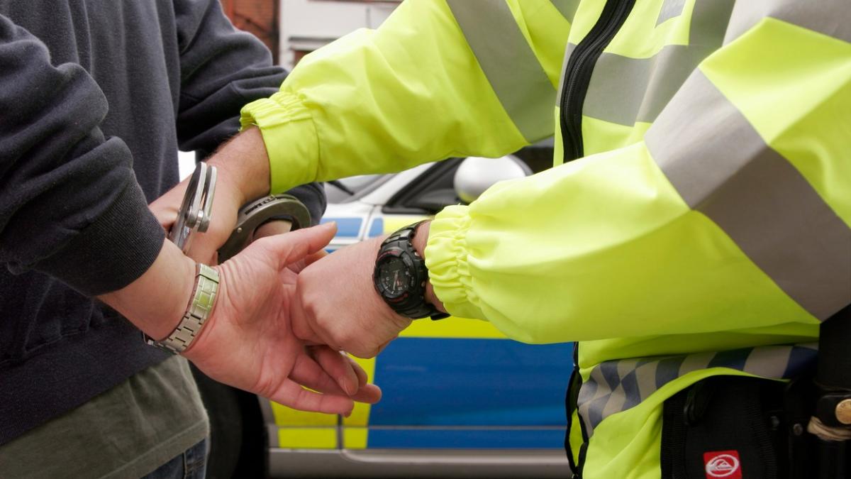 barbat ivanesti vaslui omorat fiul taia porcul