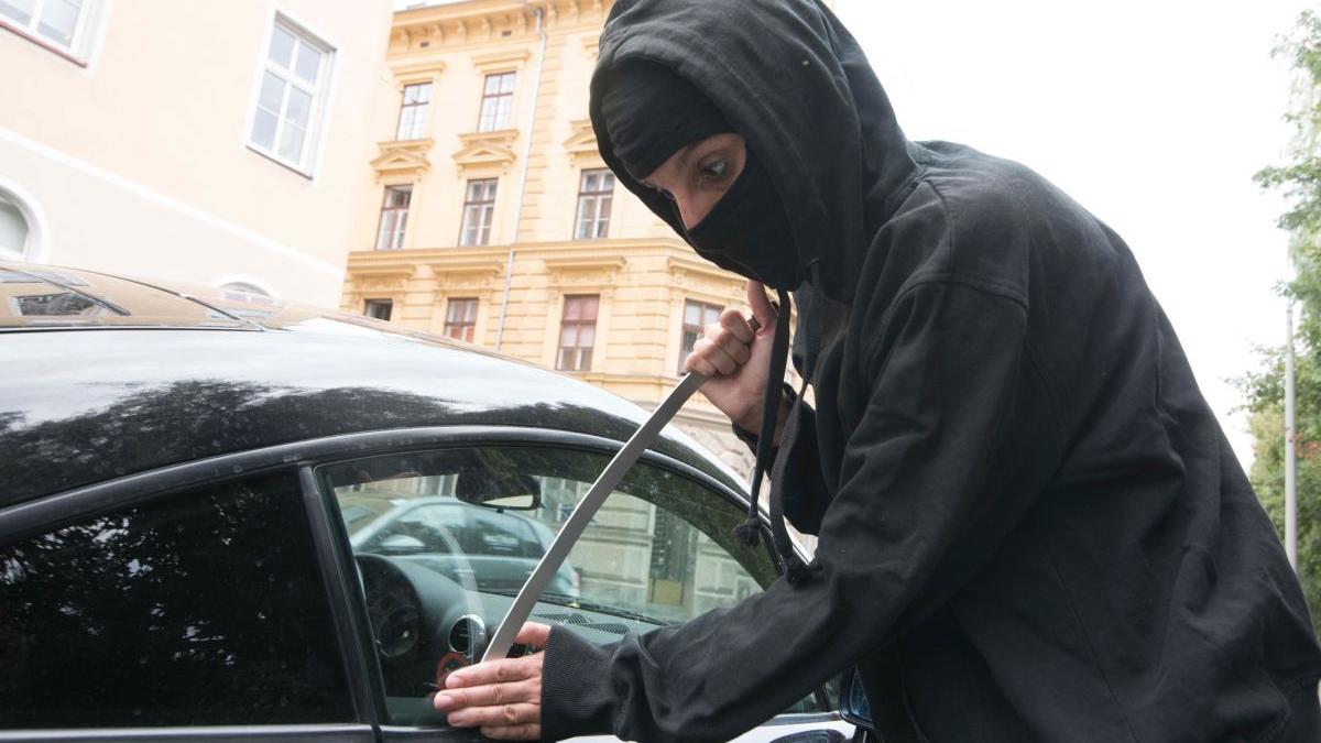 cum sa nu cazi victima hoti buzunare masini sarbatori