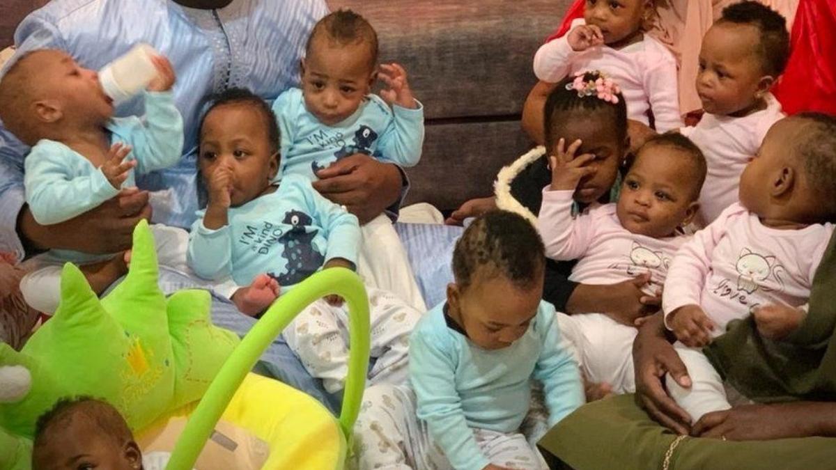 record mondial tanara care a nascut singurii 9 gemeni din lume a ajuns acasa